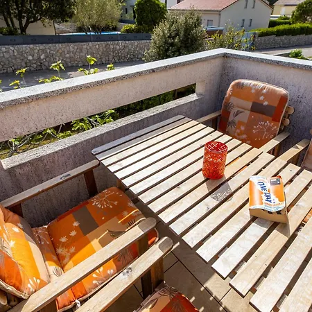 House Relax&enjoy For A Perfect Family Holiday! Punat